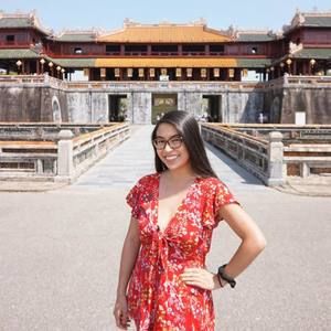 Meet your Posher, Emily